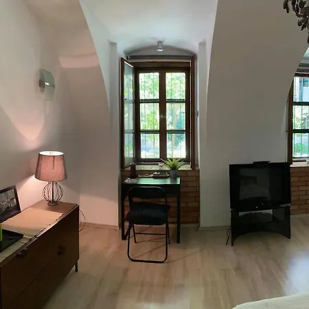 Koezponti Kucko Lägenhet Budapest